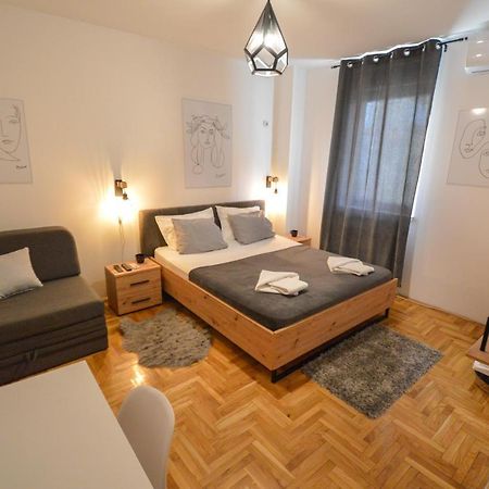 Studio 41 Novi Sad Esterno foto